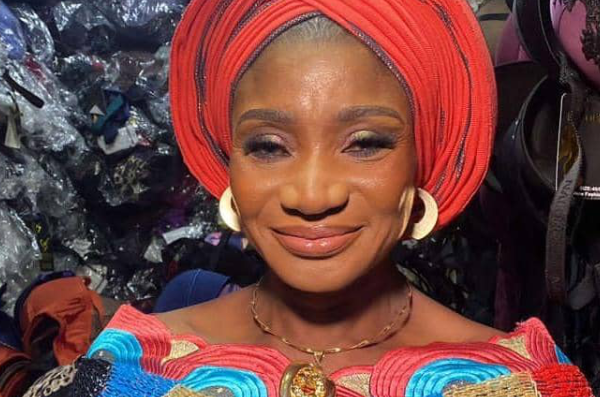 NIYI RISIKAT ADELE IYA ALAJE EGBE GBOBANIYI ASIWAJU AIYEPE