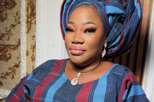 Niyi Aderonke Odubola AKINKUGBE