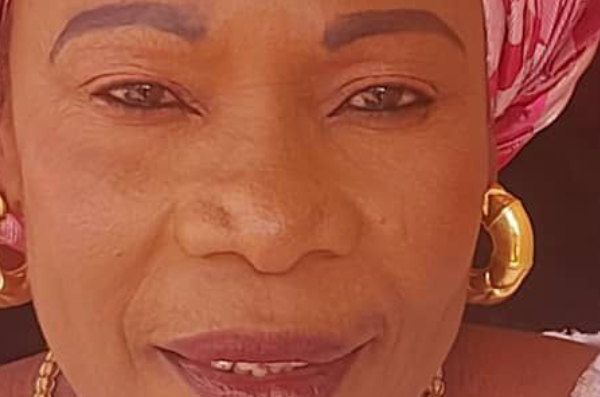 Niyi (Iya Suna) Fausat Mustapha Eta Iyalode, Egbe Gbobaniyi