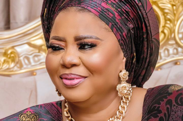 Niyi (Olori) Kuburat Adekoya Balogun Obirin Egbe Gbobaniyi Asiwaju